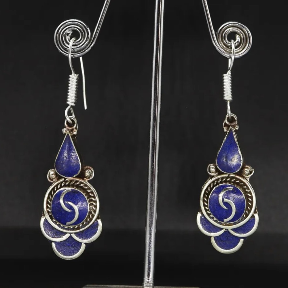 Traditional ethnic Gemstone earrings - Picture 8 of 12